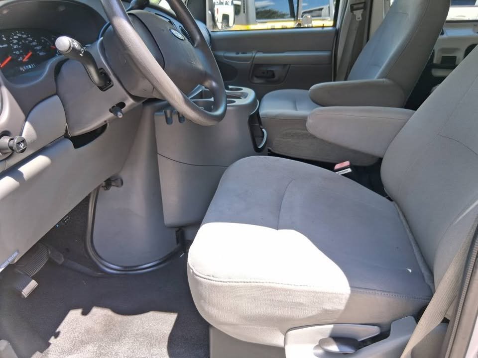 2007 Ford E-350 - $19,995