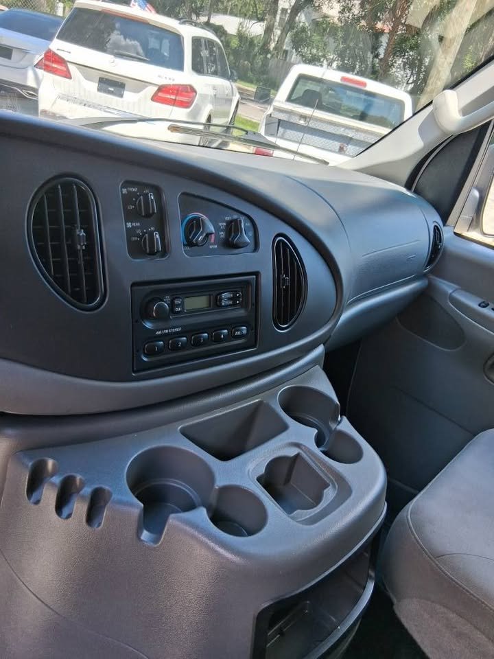 2007 Ford E-350 - $19,995