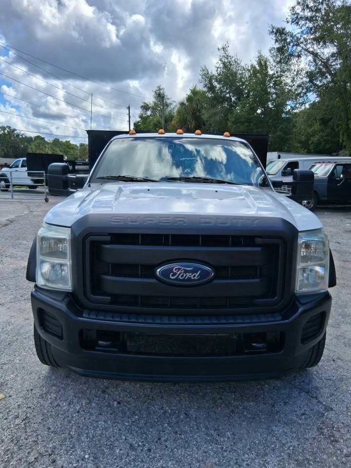 2013 Ford F-550 - $26,995