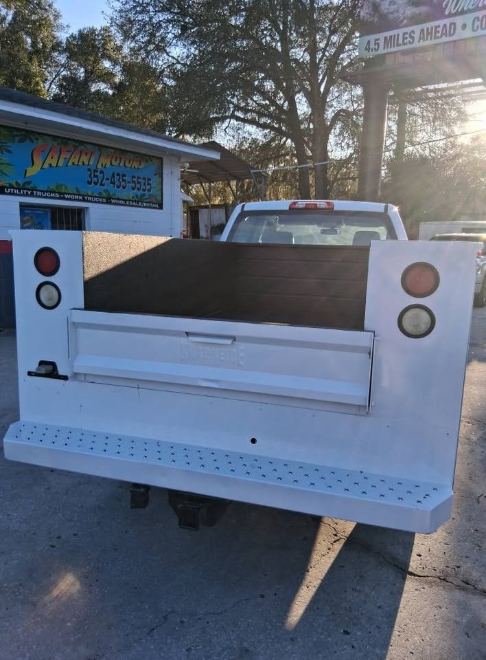 2015 Chevrolet Silverado - $25,995