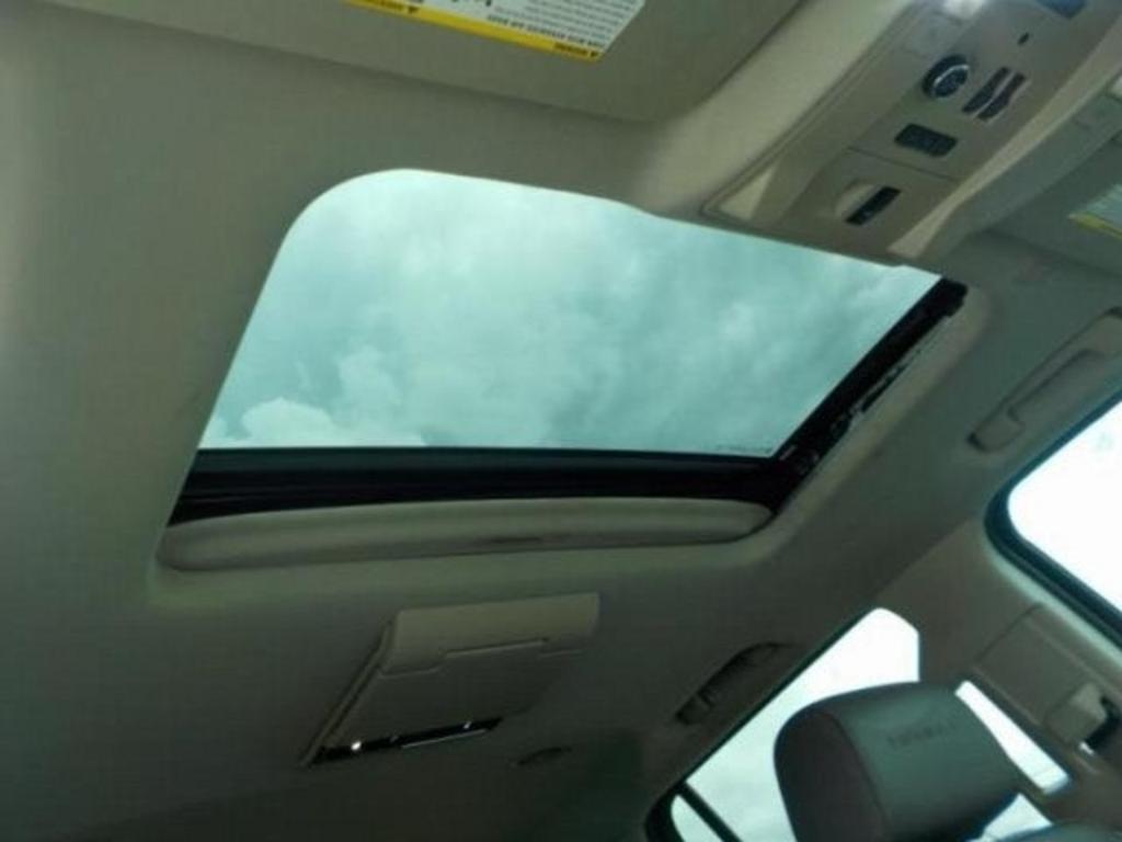 2020 Ford Edge Titanium photo