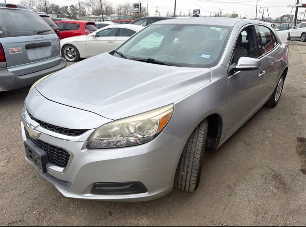 2016 Chevrolet Malibu - $9,975
