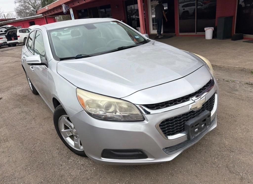2016 Chevrolet Malibu - $9,975