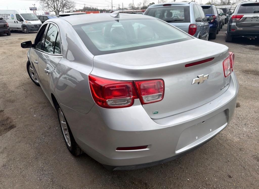 2016 Chevrolet Malibu - $9,975