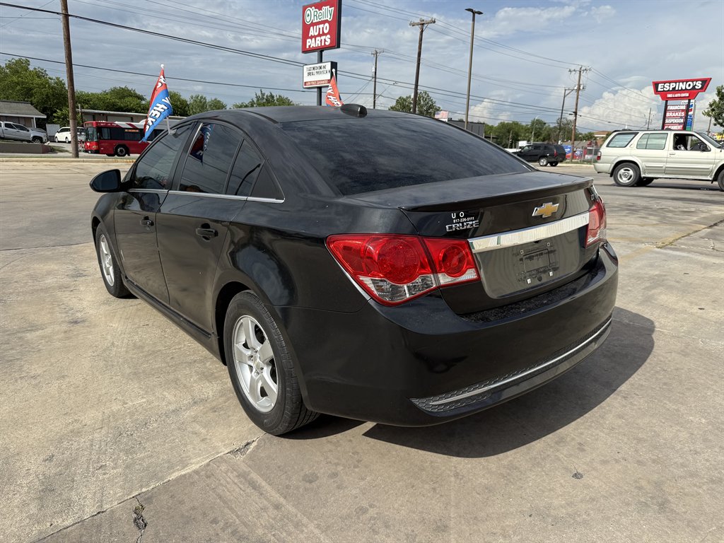 2016 Chevrolet Cruze - $7,500