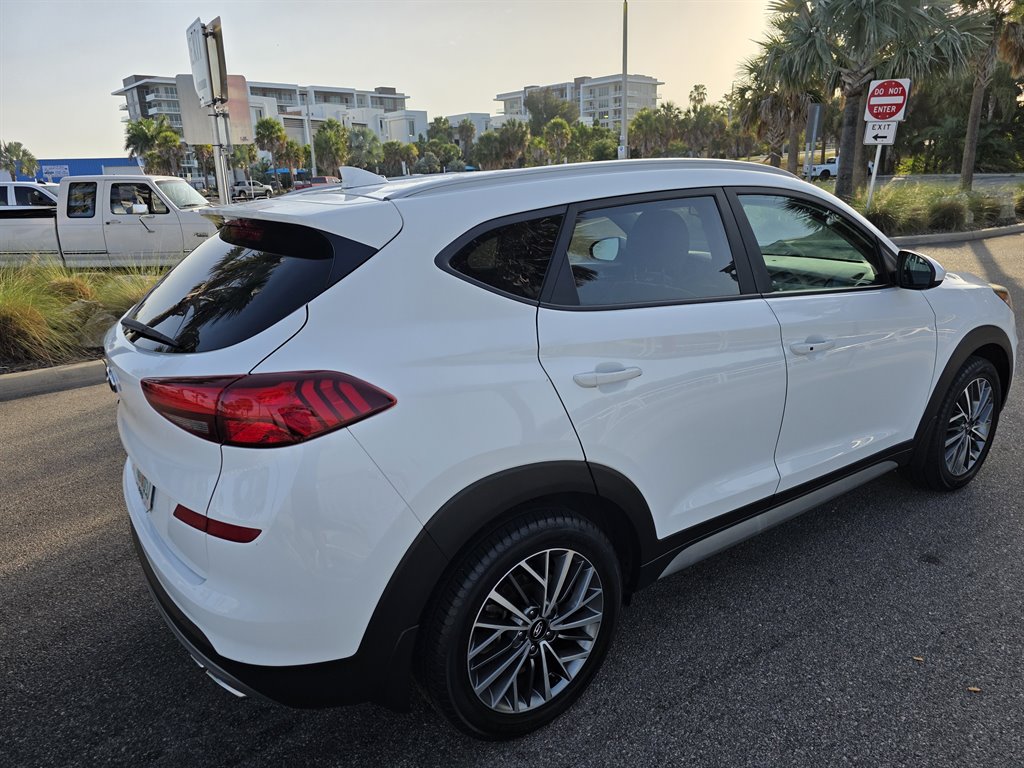 2020 Hyundai Tucson - $11,995