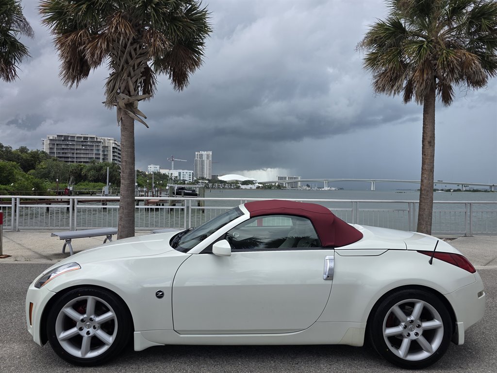 2004 Nissan 350Z - $8,995