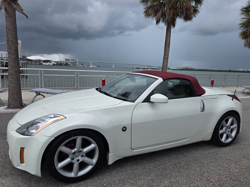 2004 Nissan 350Z - $8,995