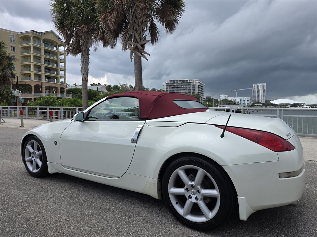 2004 Nissan 350Z - $8,995