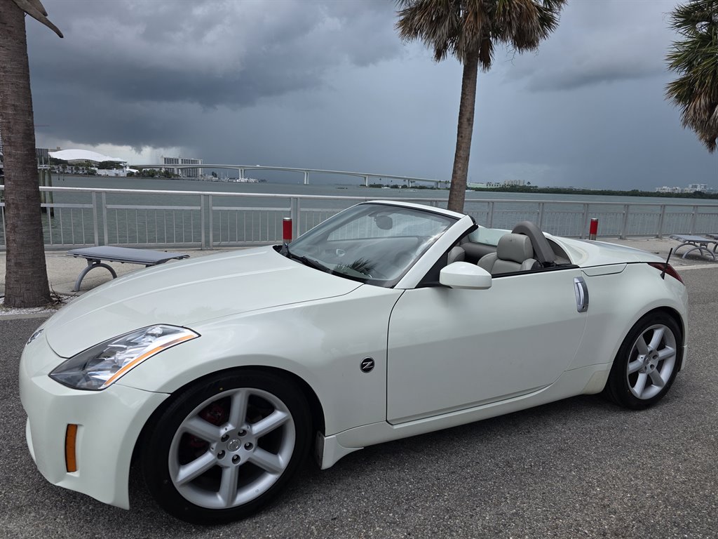 2004 Nissan 350Z - $8,995