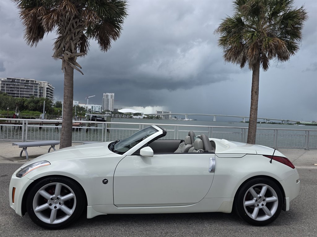2004 Nissan 350Z - $8,995