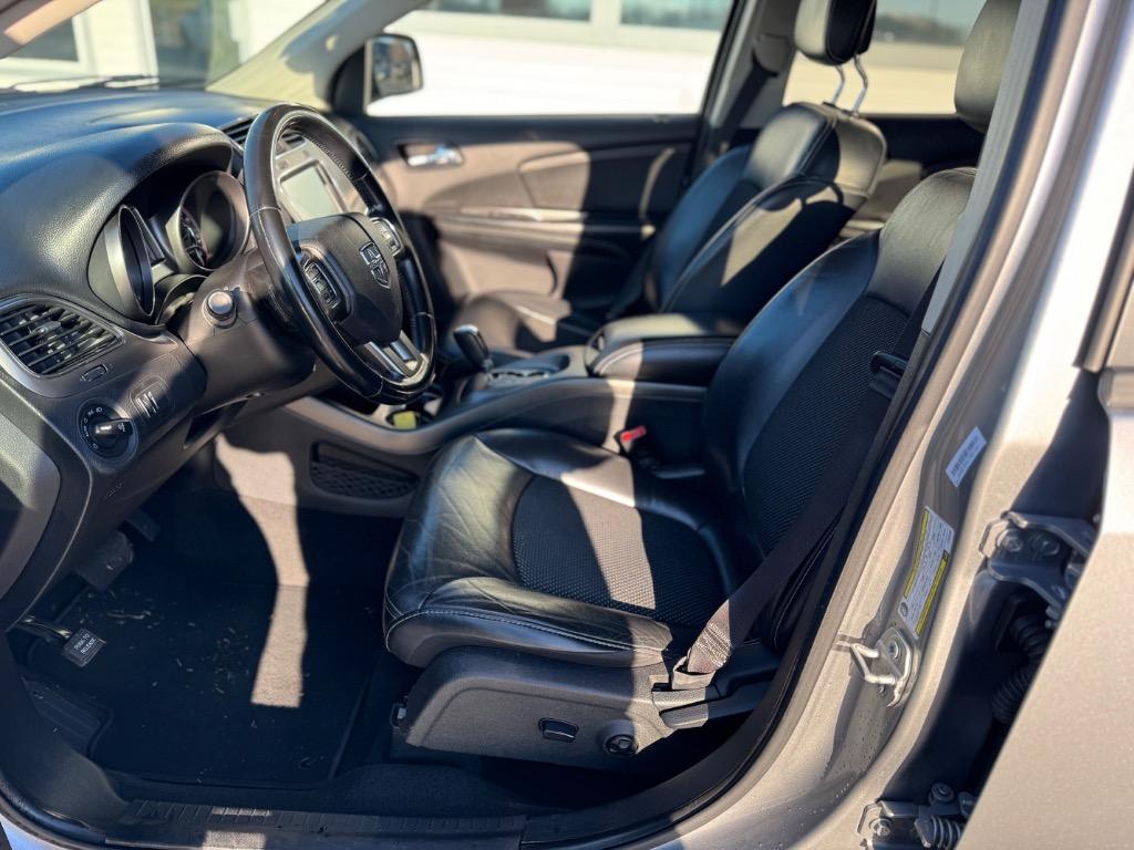 2020 Dodge Journey Crossroad photo