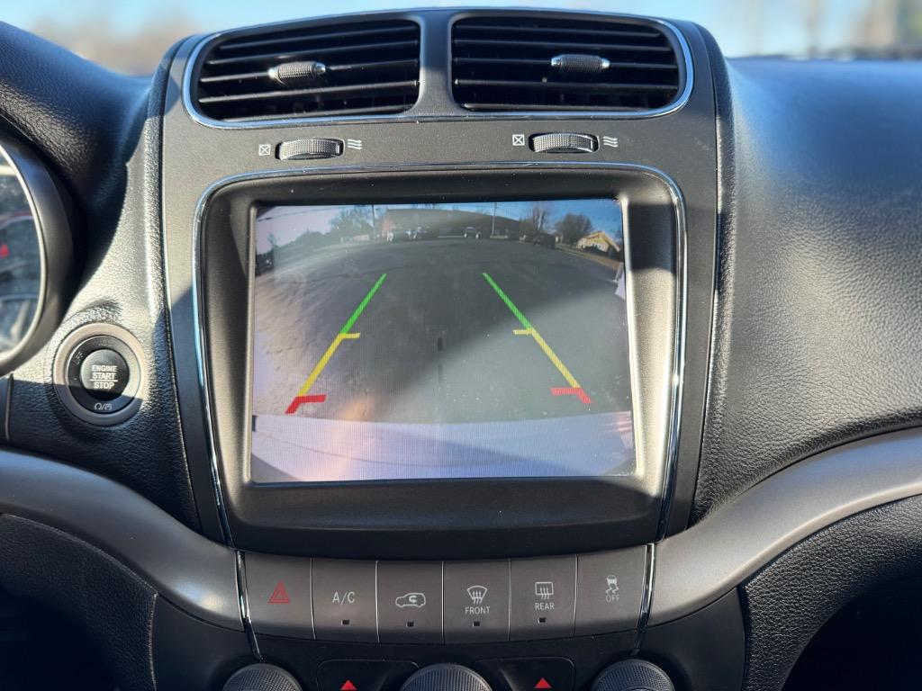 2020 Dodge Journey Crossroad photo