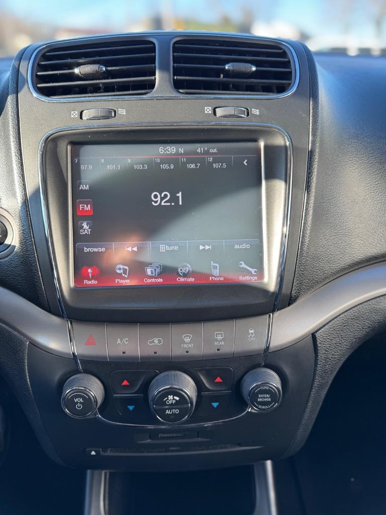 2020 Dodge Journey Crossroad photo