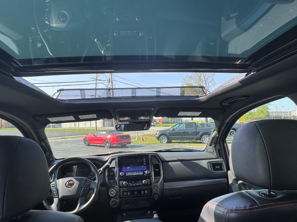 2023 Nissan Titan PRO-4x photo