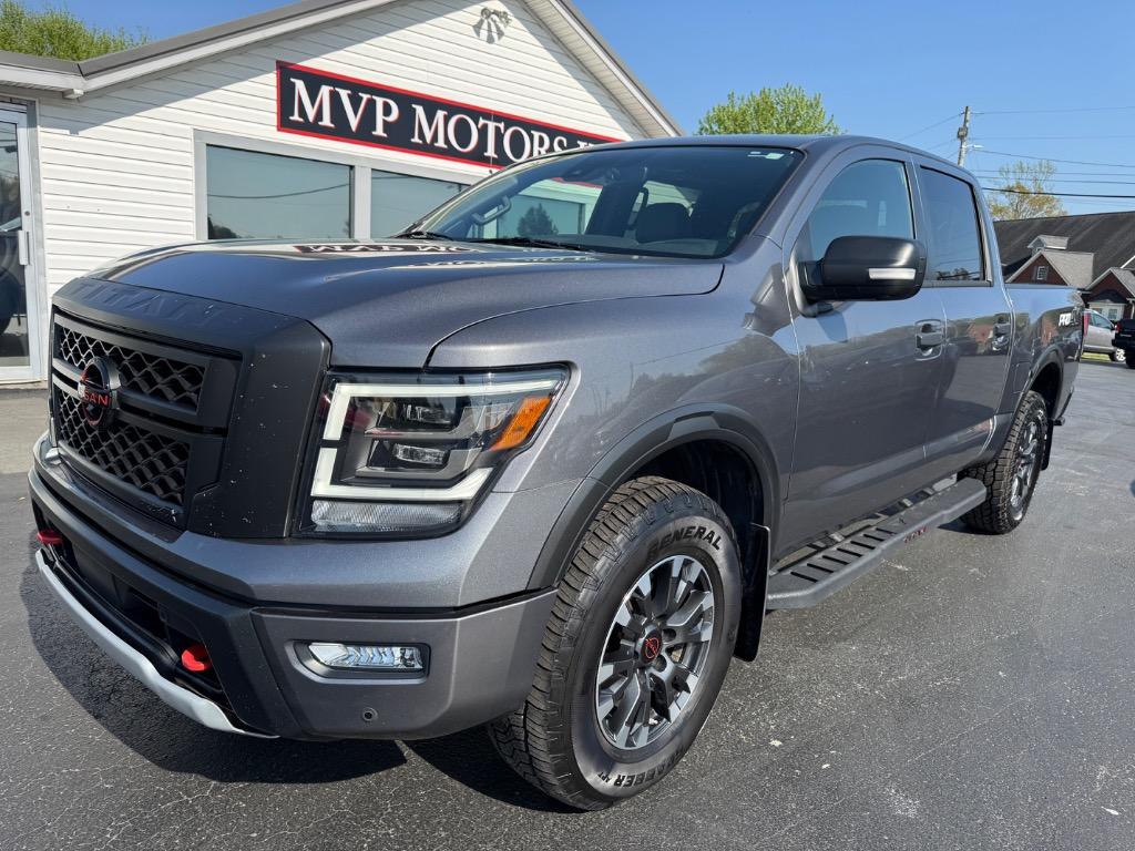 2023 Nissan Titan PRO-4x photo
