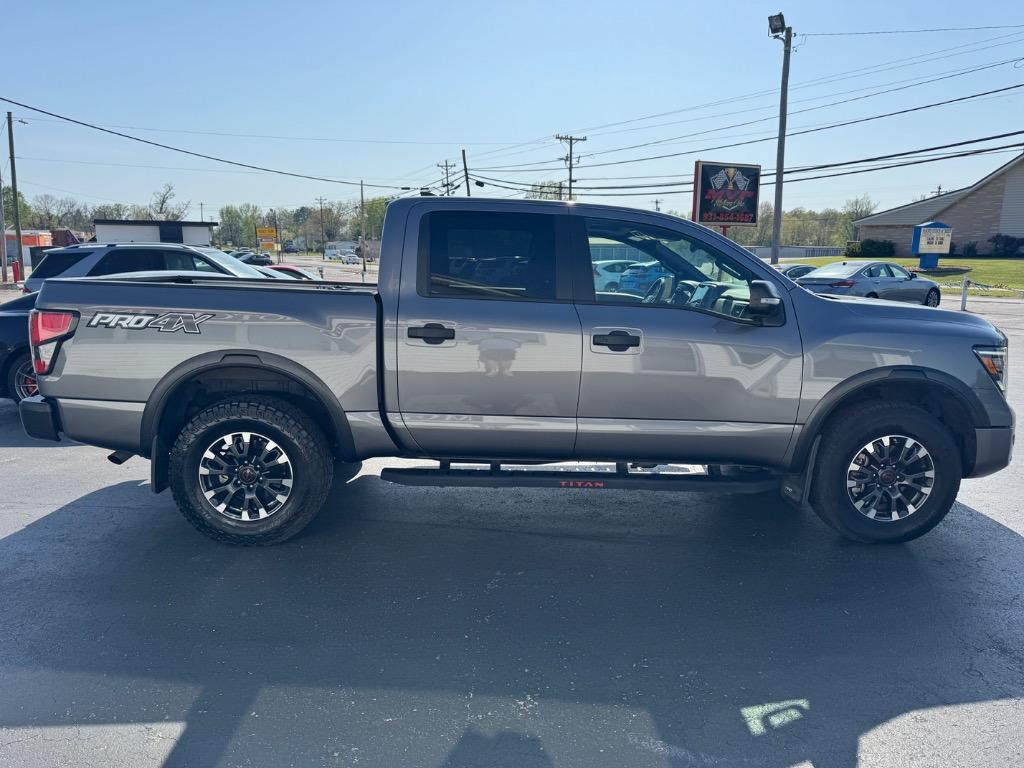 2023 Nissan Titan PRO-4x photo