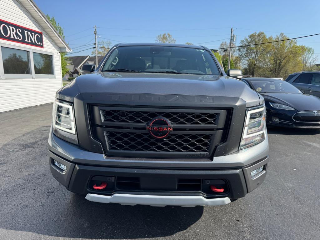 2023 Nissan Titan PRO-4x photo
