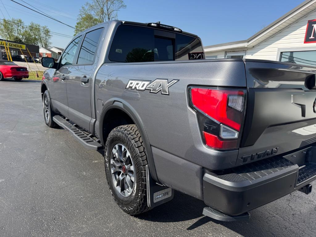 2023 Nissan Titan PRO-4x photo