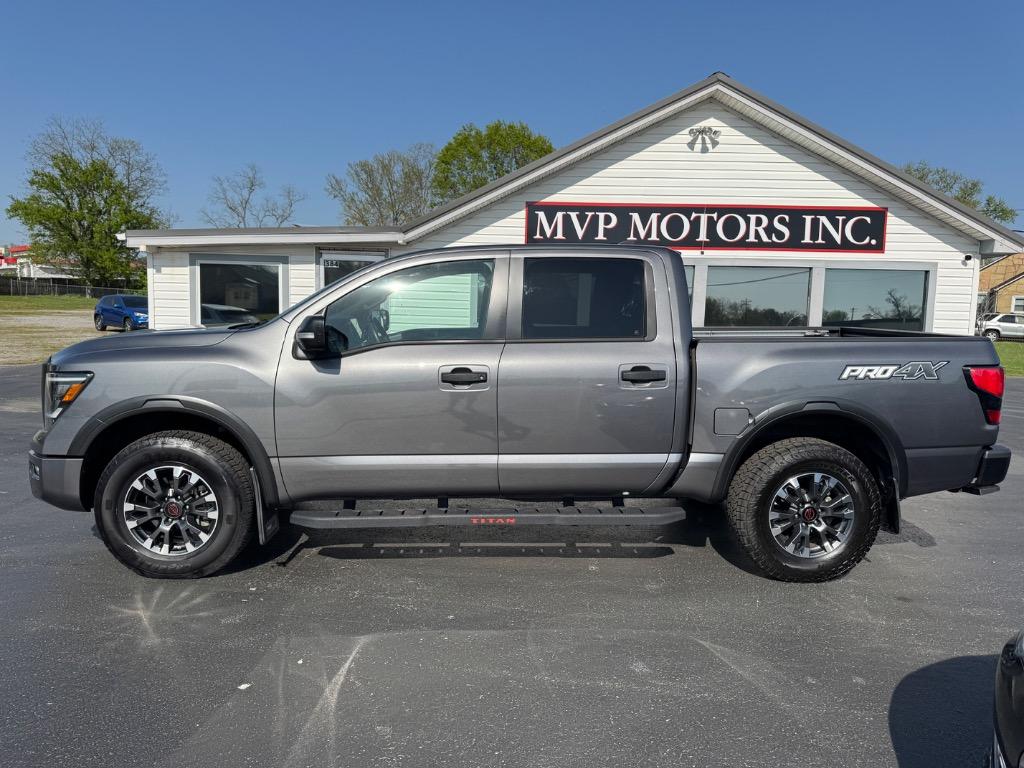 2023 Nissan Titan PRO-4x photo