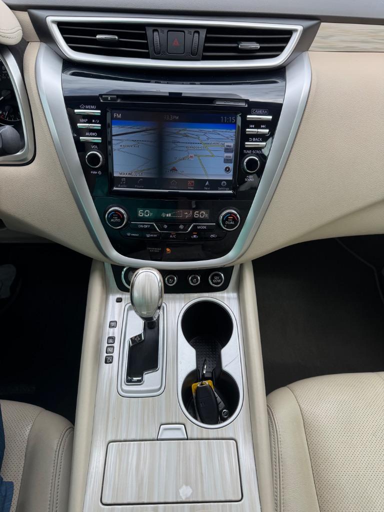 2017 Nissan Murano Platinum photo