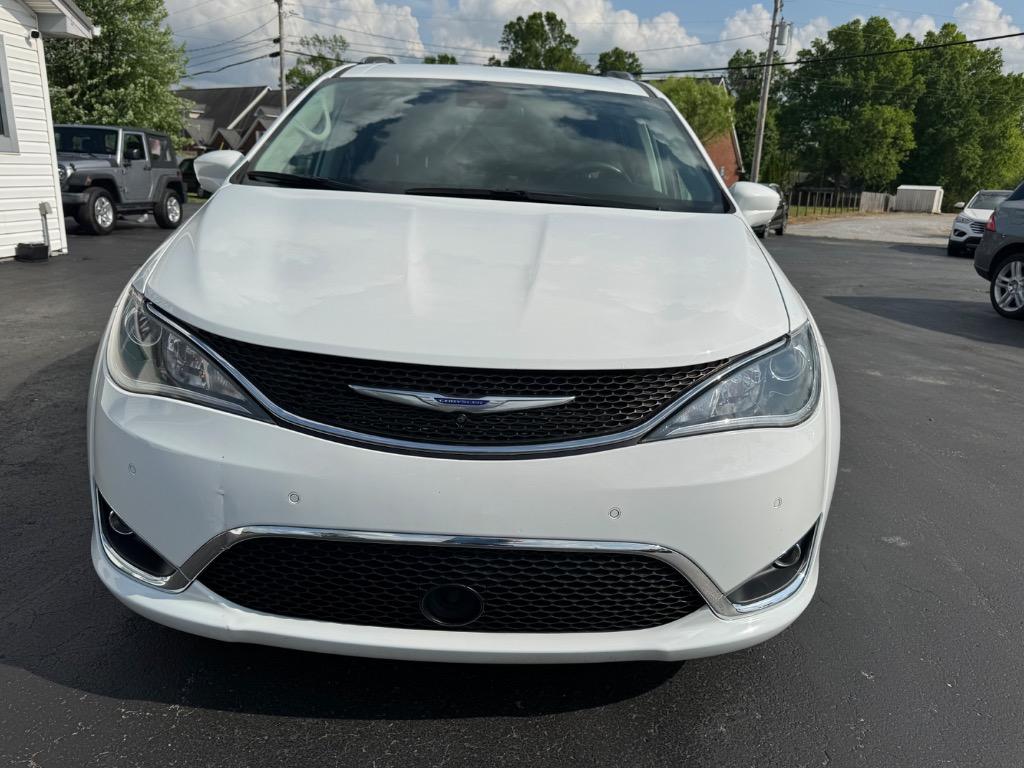 2020 Chrysler Pacifica - $23,998