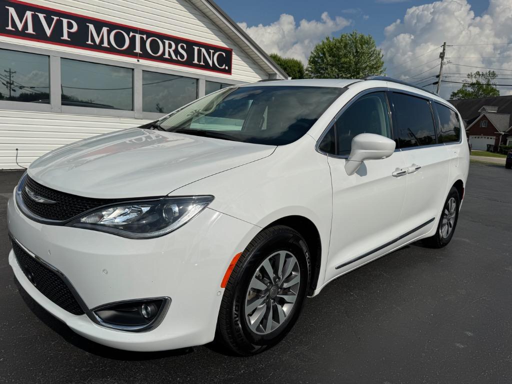 2020 Chrysler Pacifica - $23,998