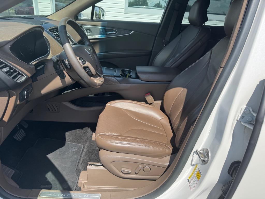 2016 Lincoln MKX Reserve photo