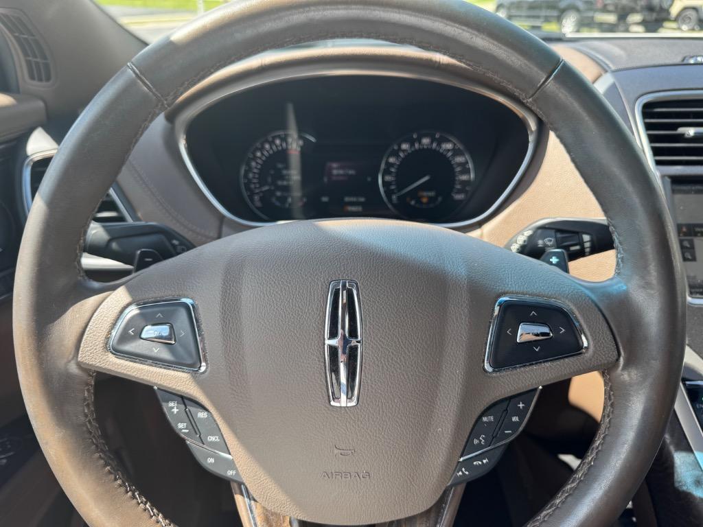 2016 Lincoln MKX Reserve photo