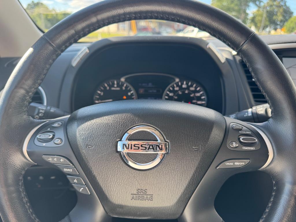 2020 Nissan Pathfinder - $15,998
