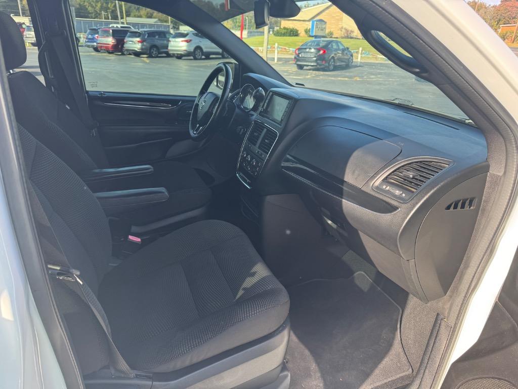 2020 Dodge Grand Caravan - $13,998