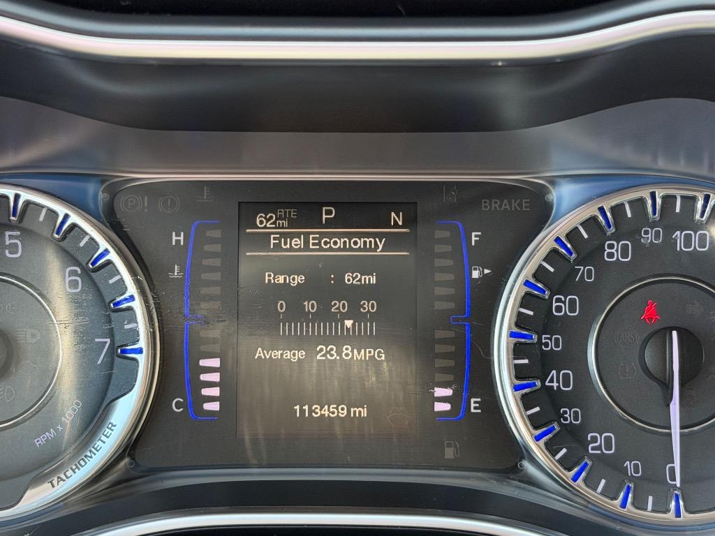2015 Chrysler 200 - $7,998