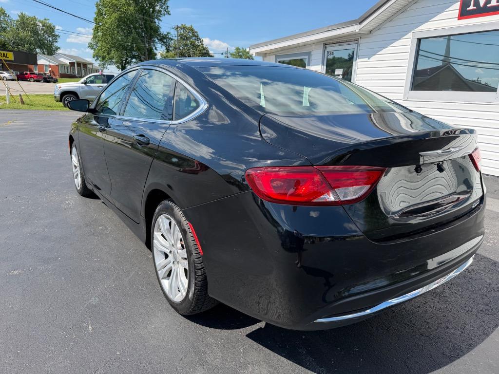 2015 Chrysler 200 - $7,998