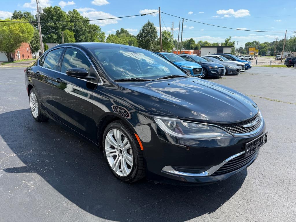 2015 Chrysler 200 - $7,998
