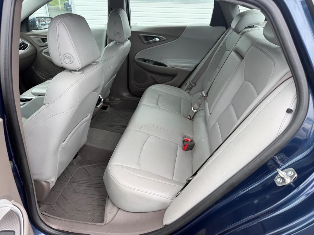 2019 Chevrolet Malibu - $13,998