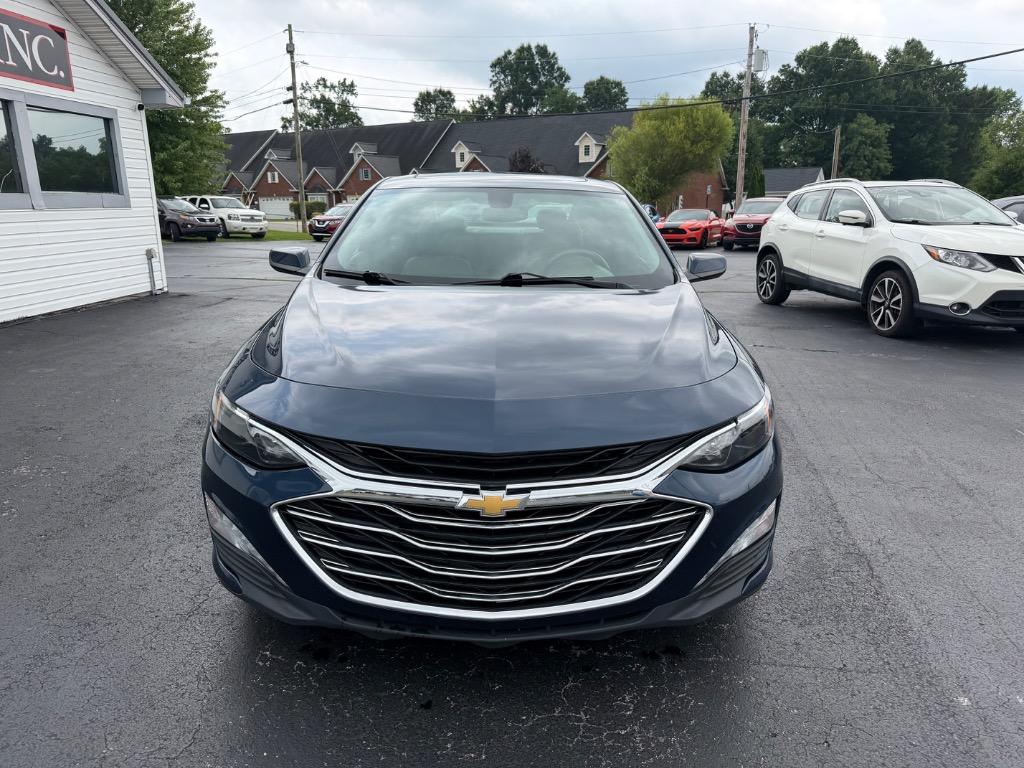 2019 Chevrolet Malibu - $13,998