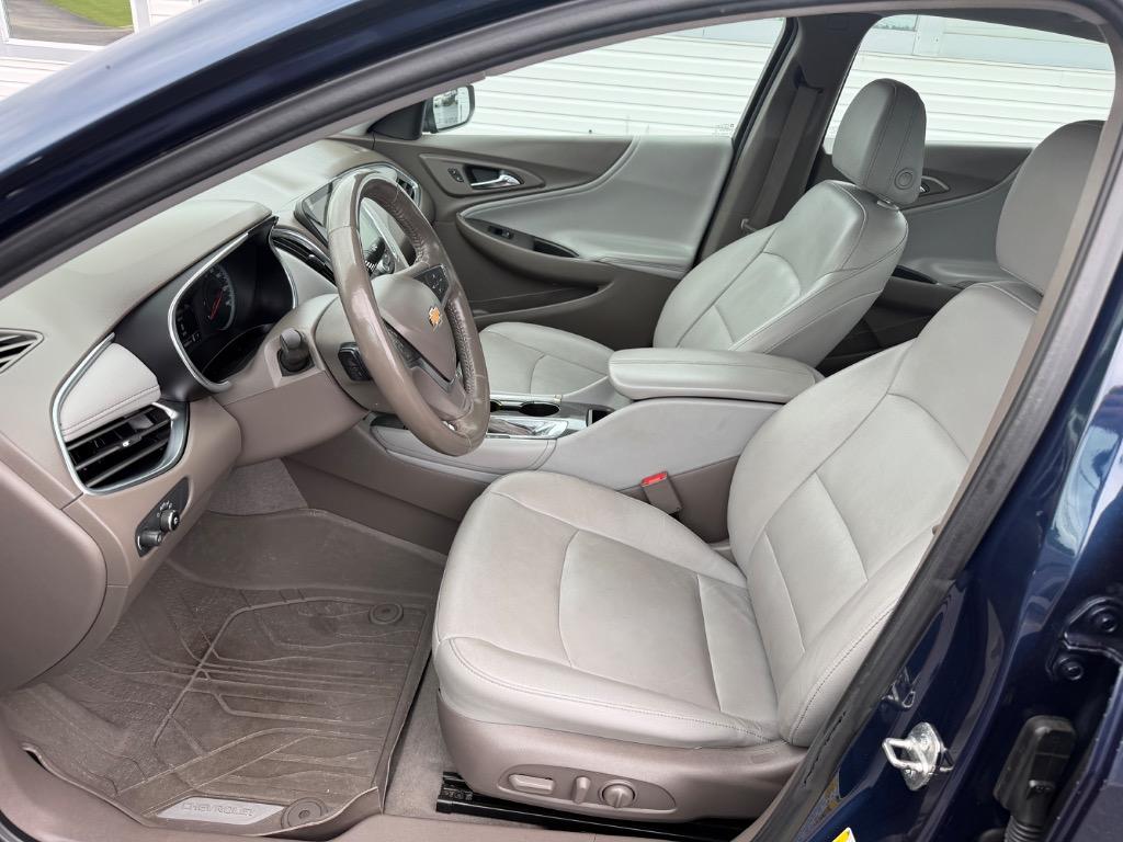 2019 Chevrolet Malibu - $13,998