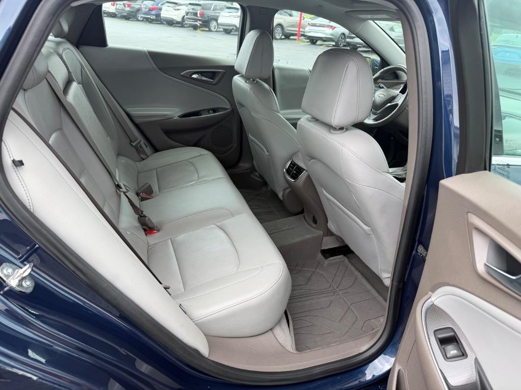 2019 Chevrolet Malibu - $13,998