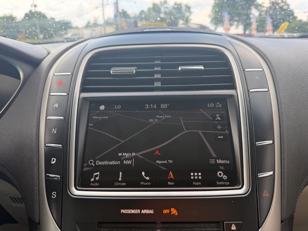2019 Lincoln Nautilus - $15,998