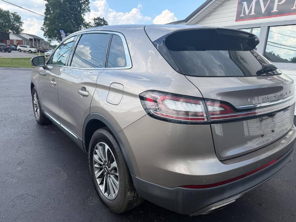 2019 Lincoln Nautilus - $15,998