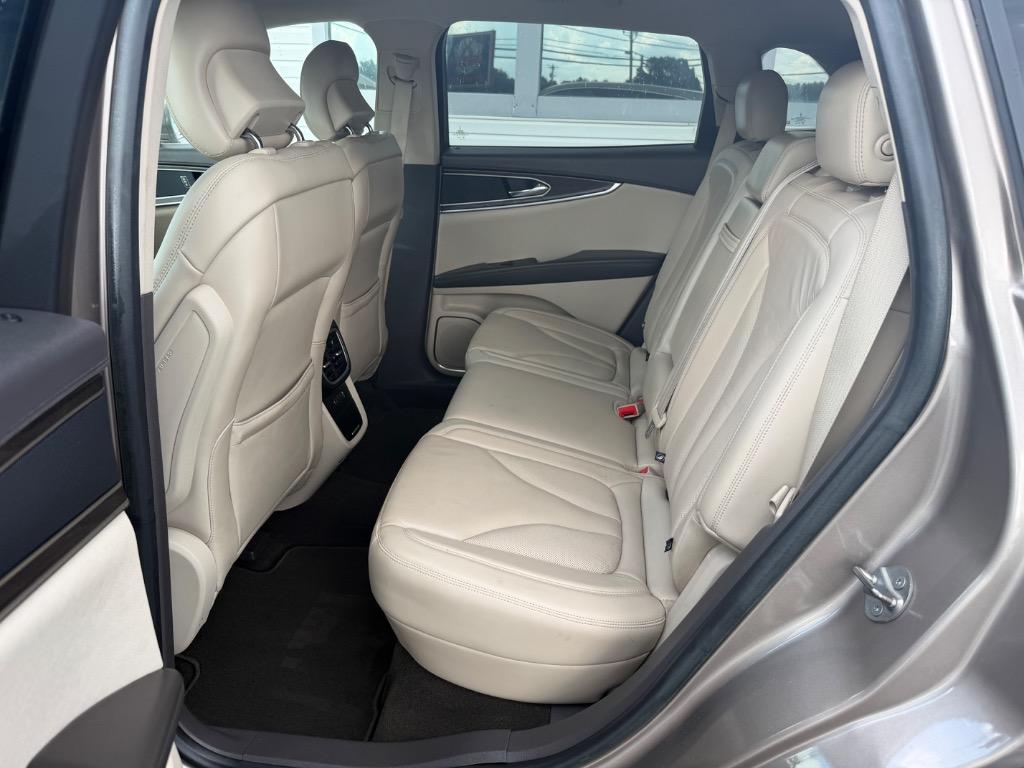 2019 Lincoln Nautilus - $15,998