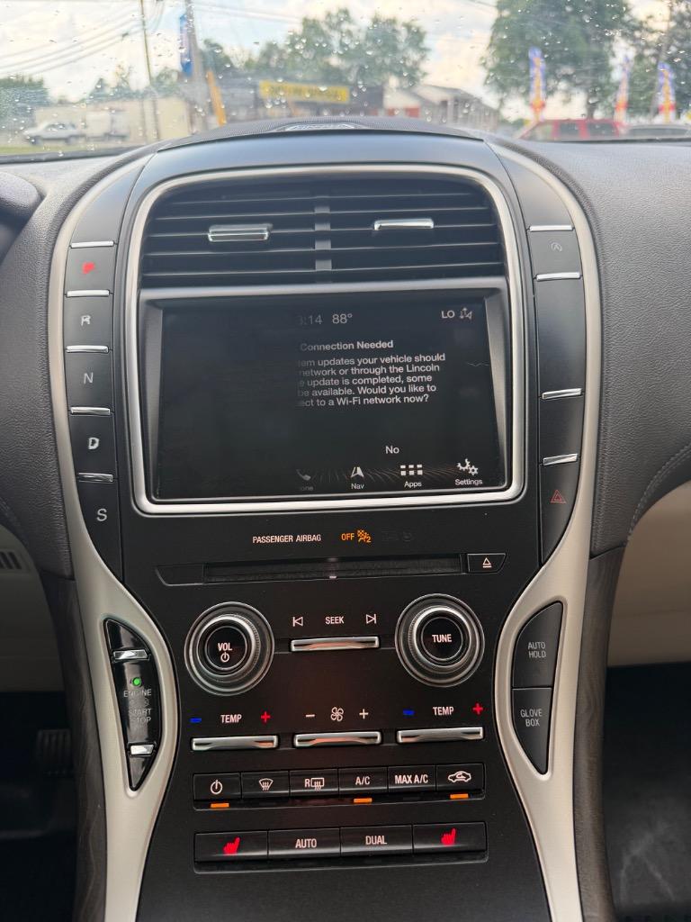 2019 Lincoln Nautilus - $15,998