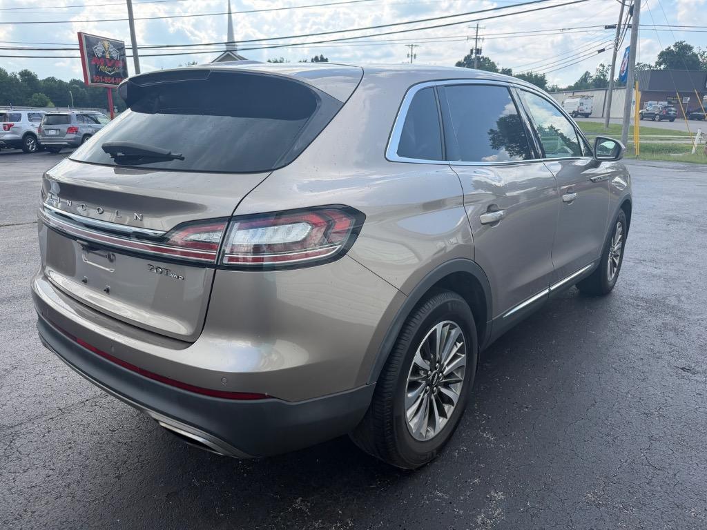 2019 Lincoln Nautilus - $15,998