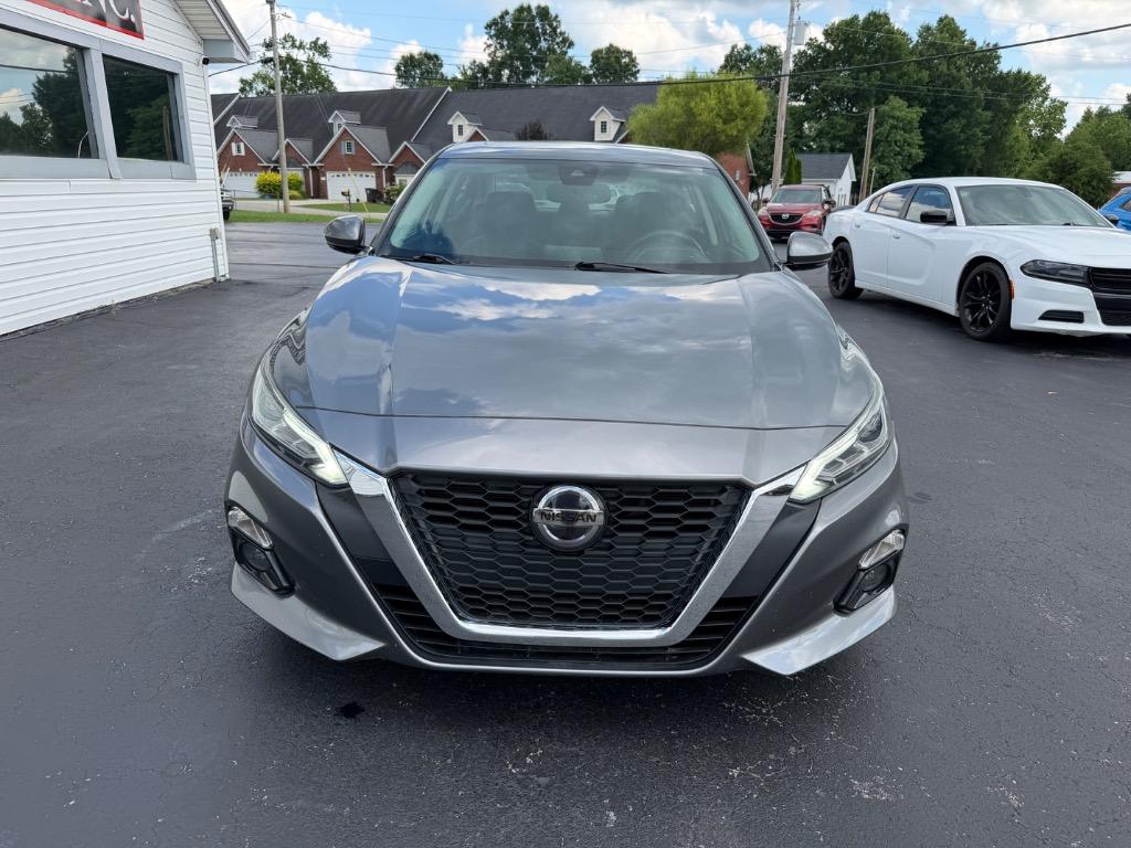 2019 Nissan Altima - $13,998