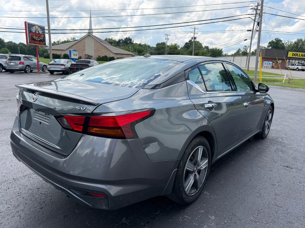 2019 Nissan Altima - $13,998