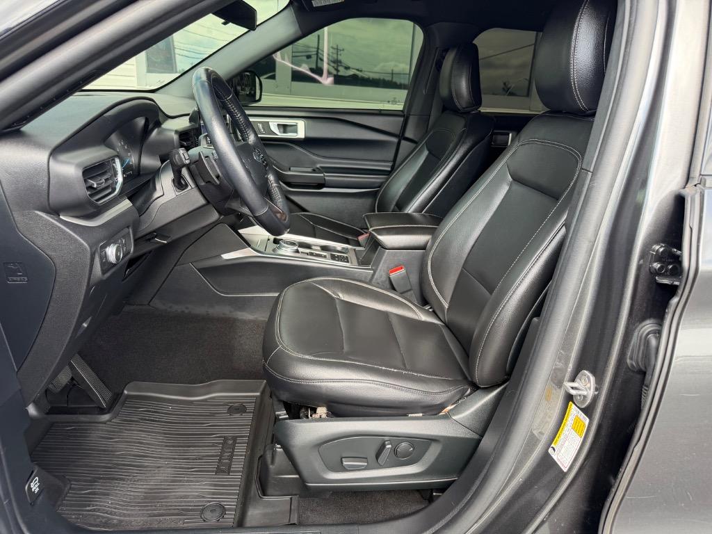 2020 Ford Explorer - $16,998