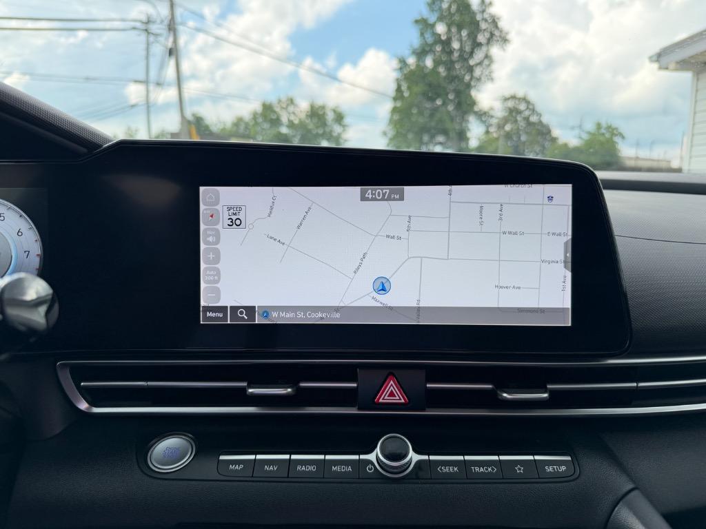 2023 Hyundai Elantra - $18,998