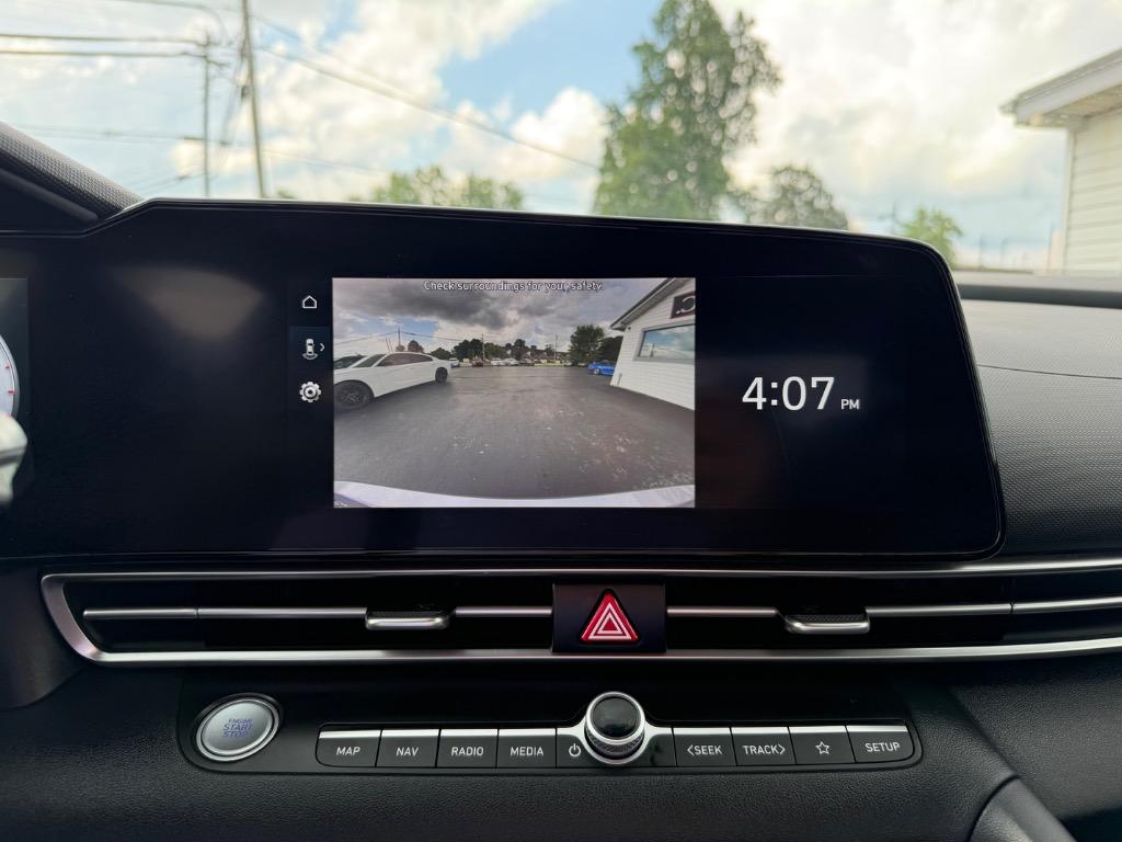 2023 Hyundai Elantra - $18,998