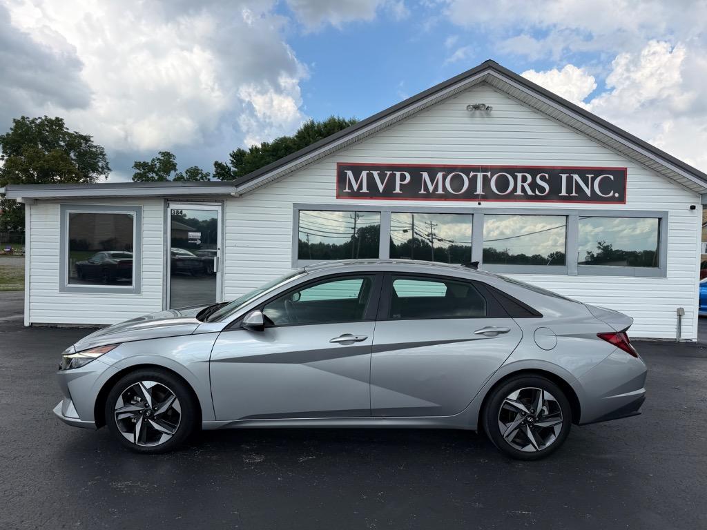 2023 Hyundai Elantra - $18,998