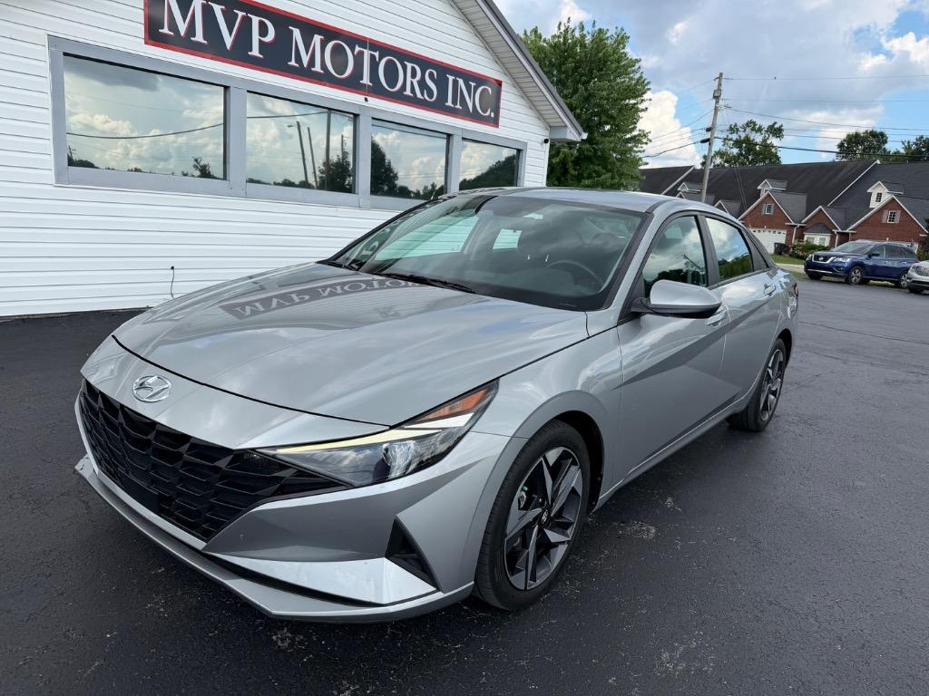 2023 Hyundai Elantra - $18,998